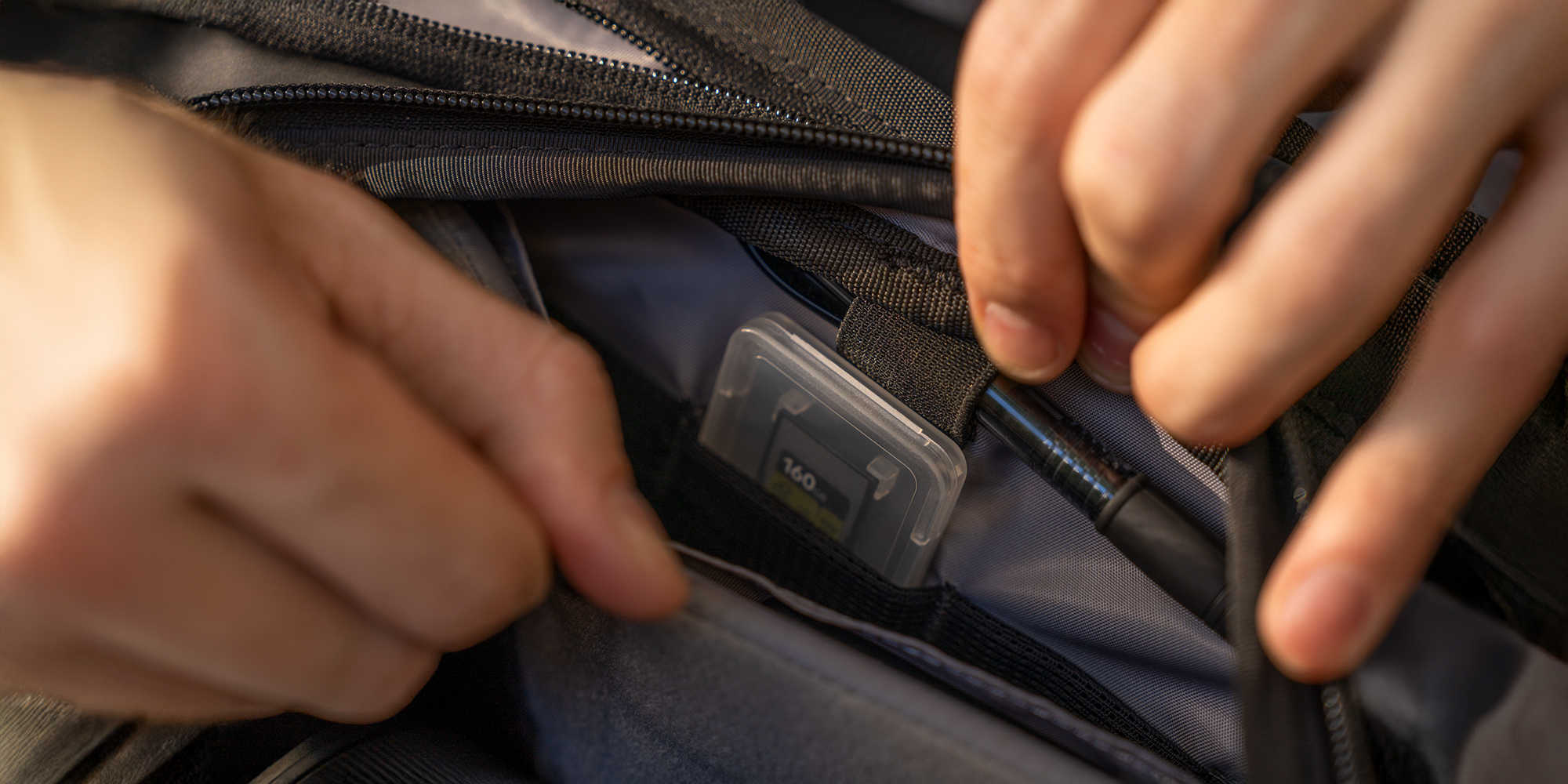 Torba fotograficzna Wandrd Rogue Sling 6 l v2 - granatowa